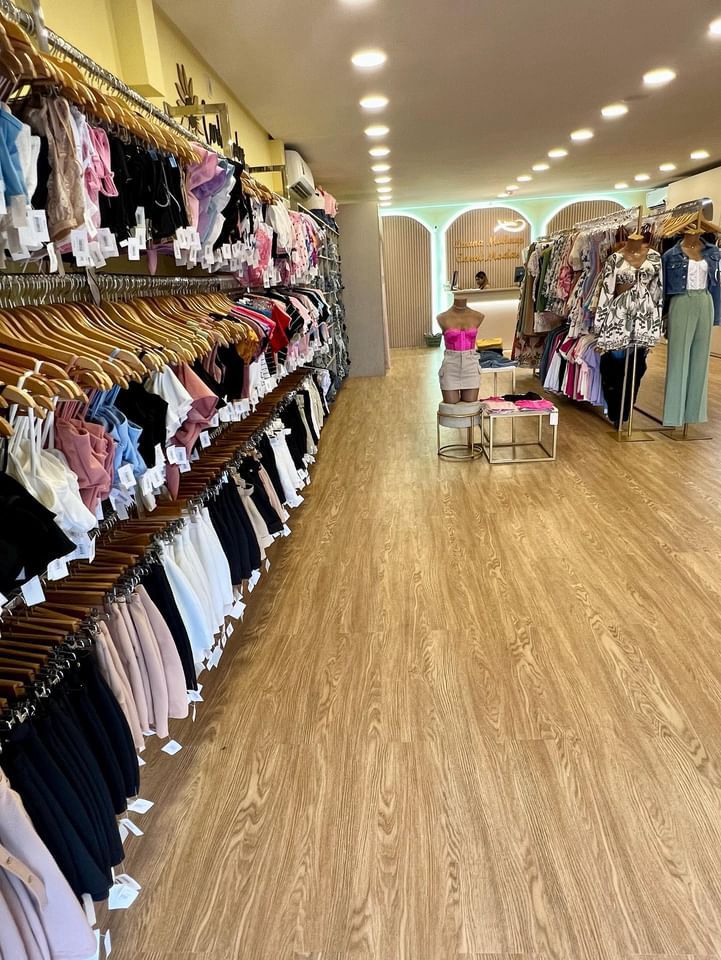 Loja de roupas UrbanFloor